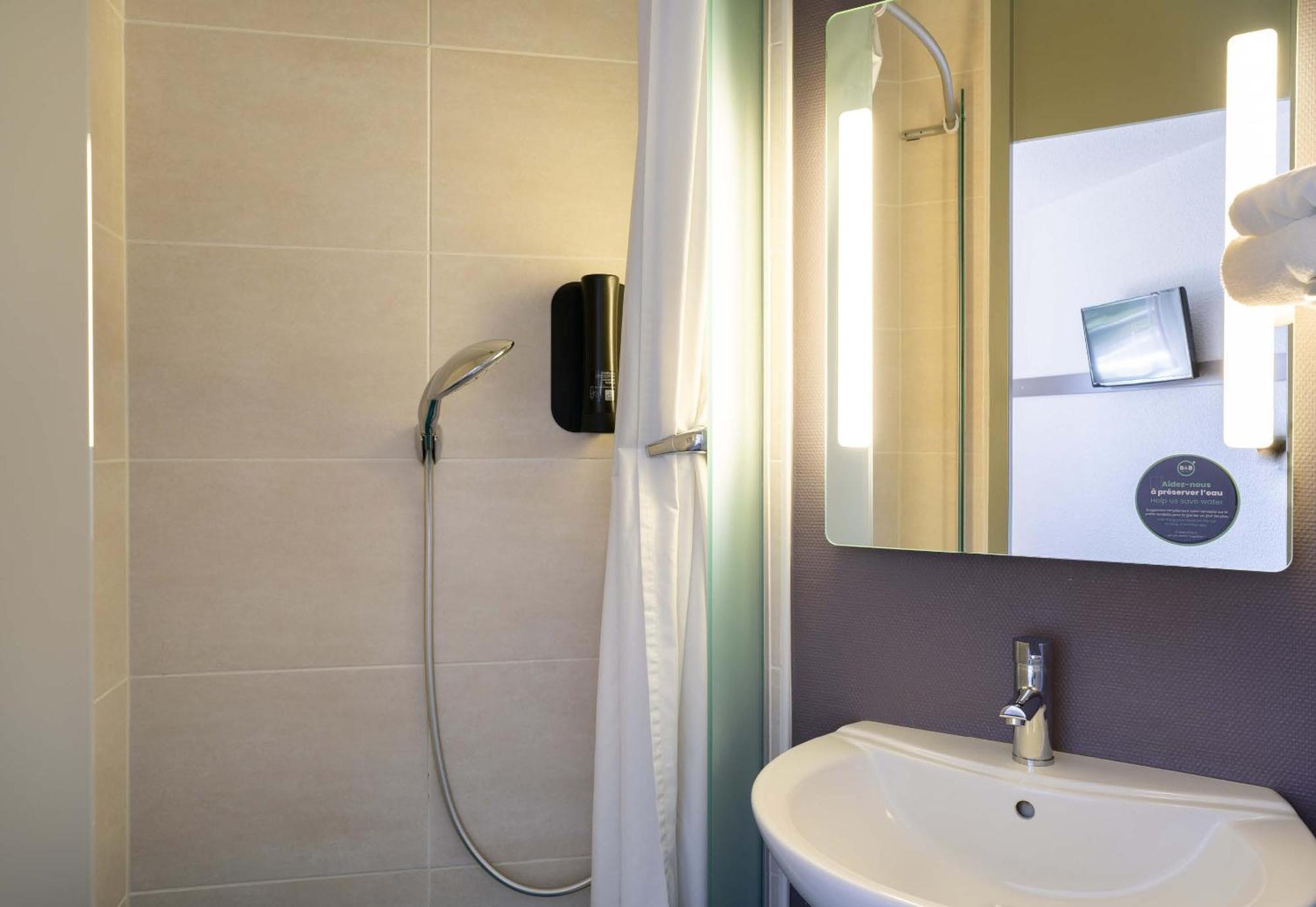 B&B Hotel Lorient Caudan מראה חיצוני תמונה