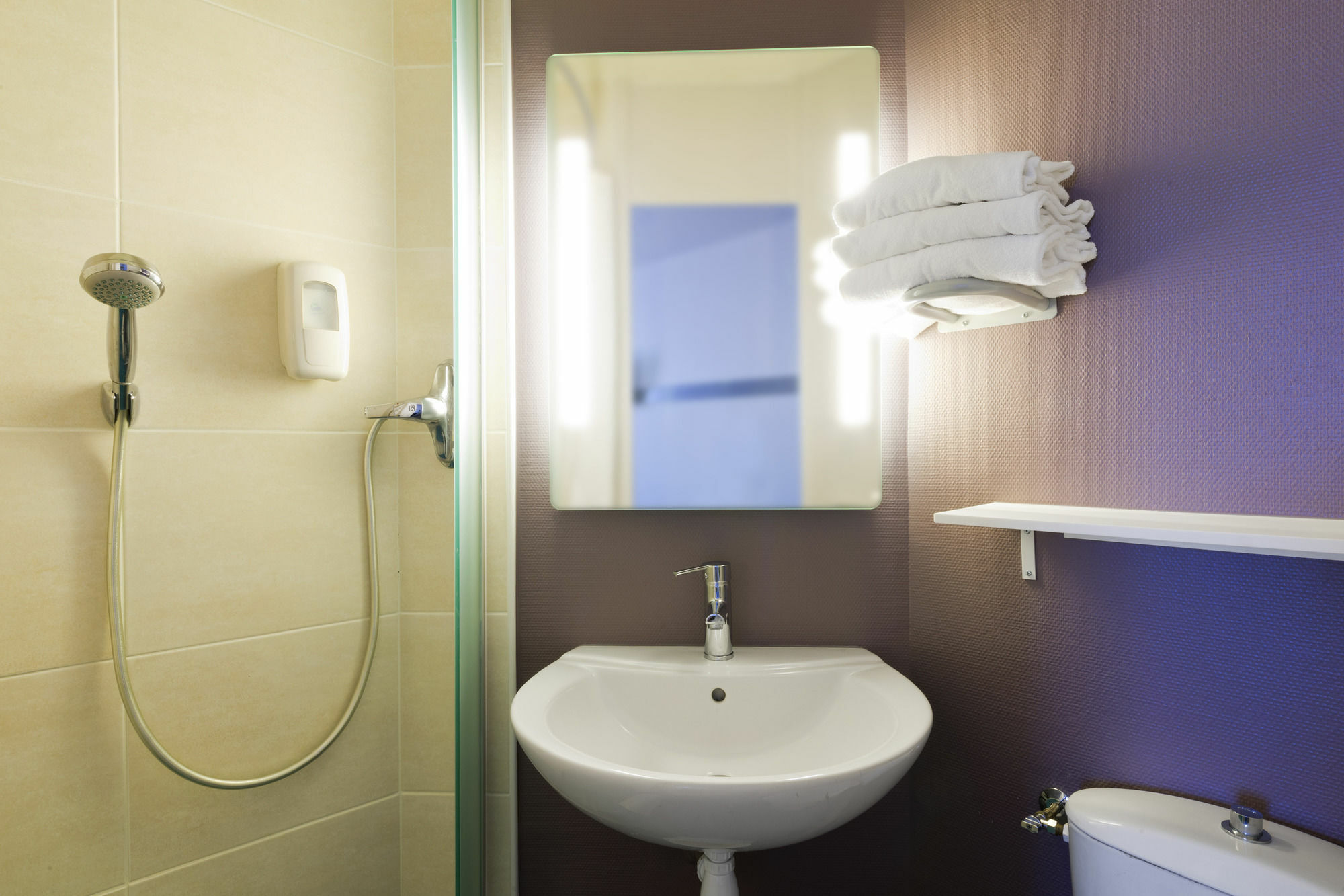 B&B Hotel Lorient Caudan מראה חיצוני תמונה