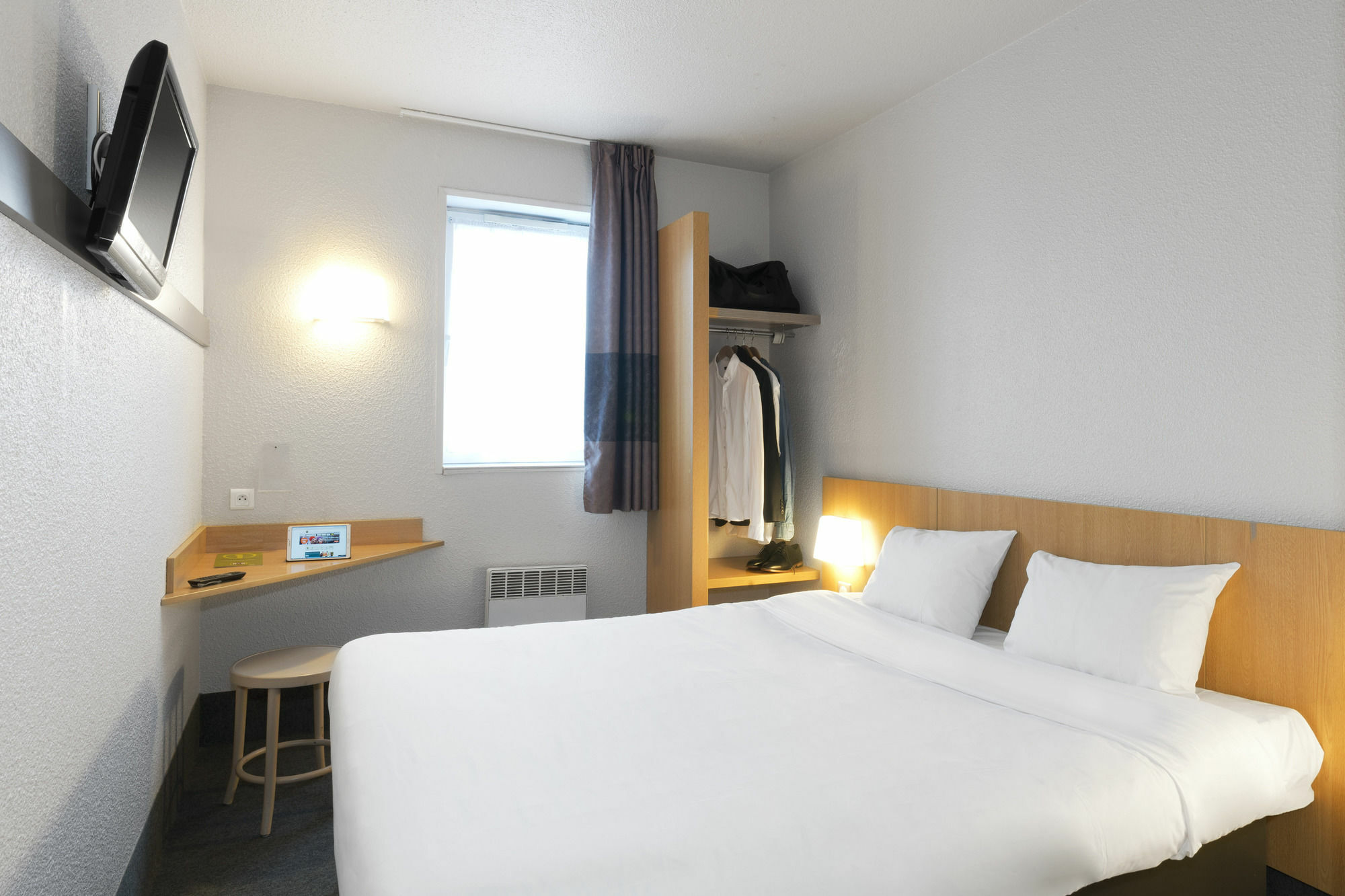 B&B Hotel Lorient Caudan מראה חיצוני תמונה
